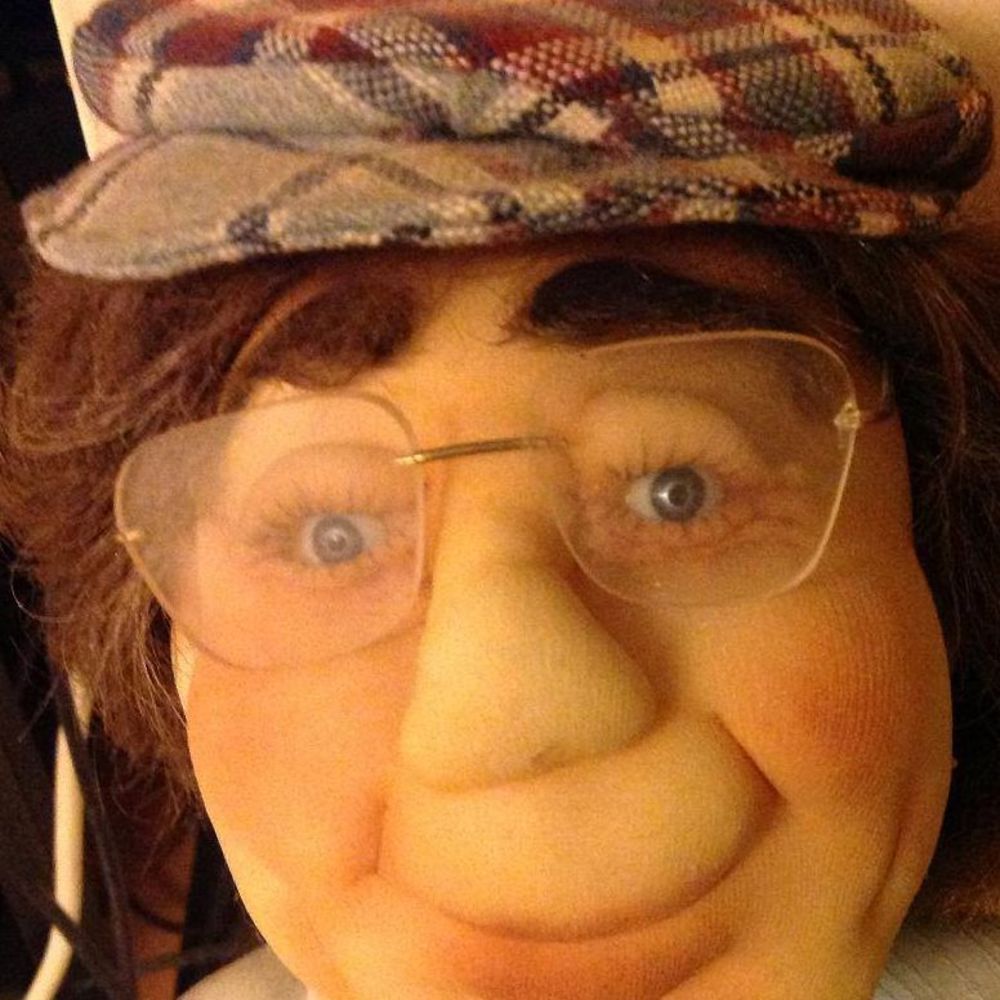 Meet your Posher, Carl